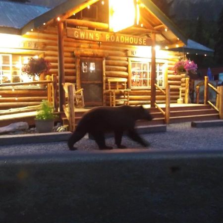 Gwin'S Lodge & Roadhouse Cooper Landing Esterno foto