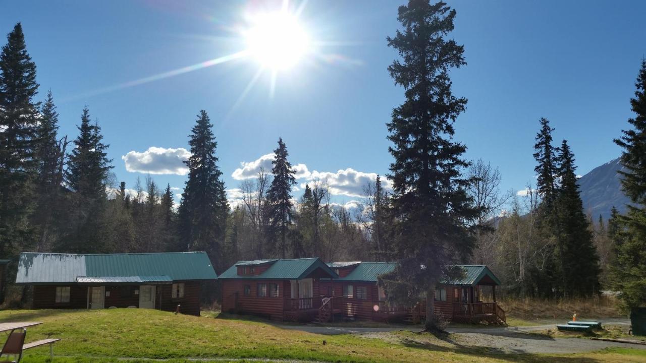 Gwin'S Lodge & Roadhouse Cooper Landing Esterno foto