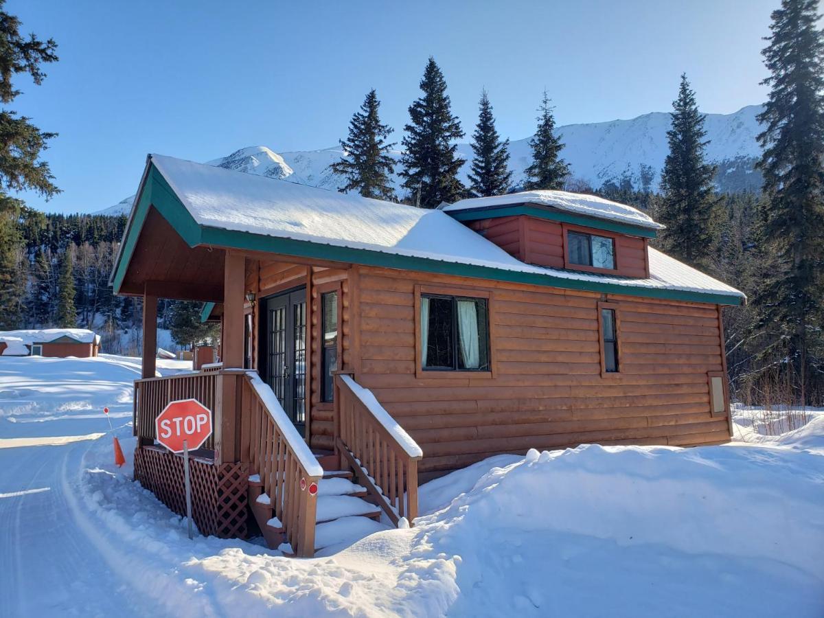 Gwin'S Lodge & Roadhouse Cooper Landing Esterno foto