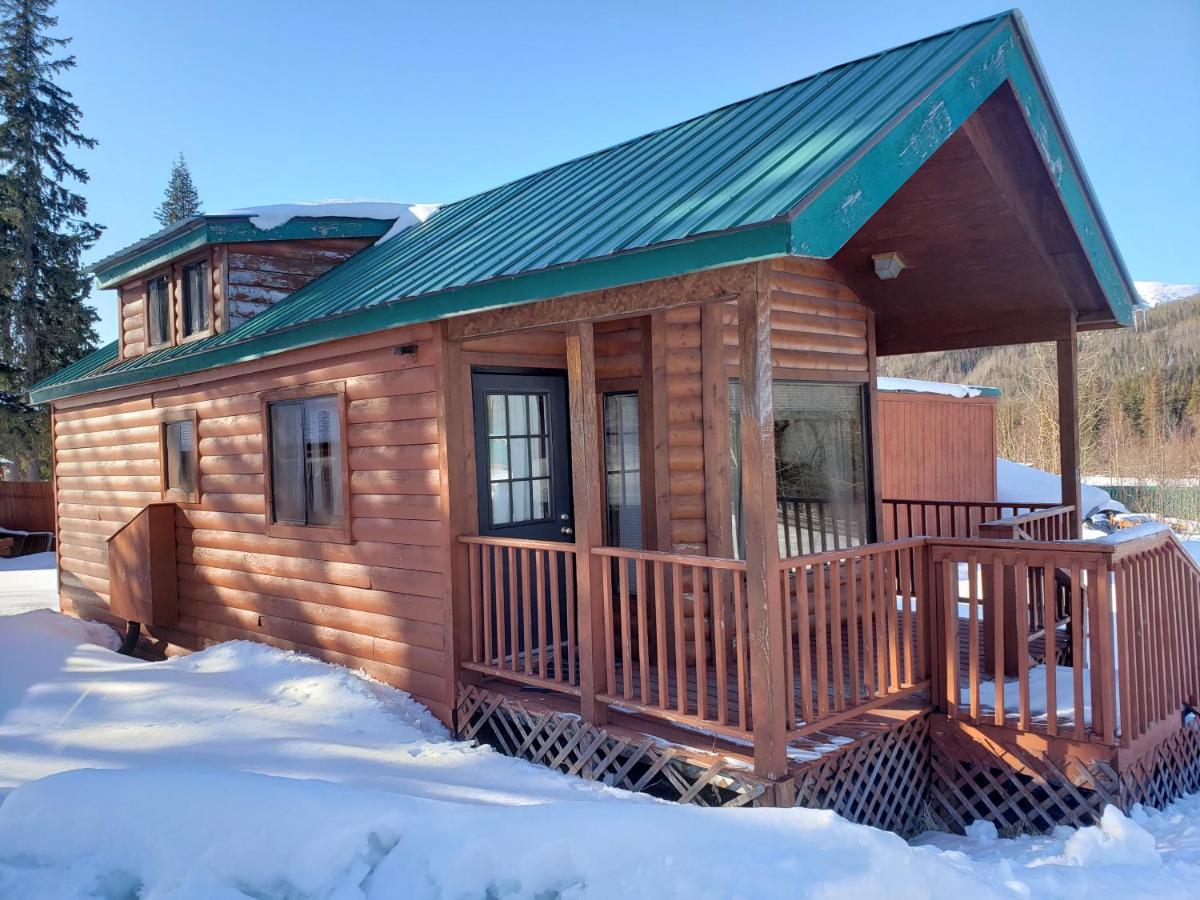 Gwin'S Lodge & Roadhouse Cooper Landing Esterno foto